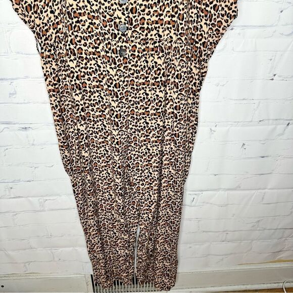Louise Paris size 2XL animal print jumpsuit - Picture 2 of 6
